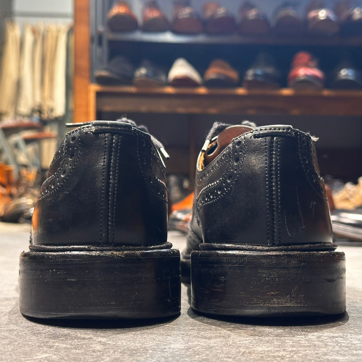 美品【Tricker’s】トリッカーズ バートン ウイングチップ カーフ ブラック サイズUK9