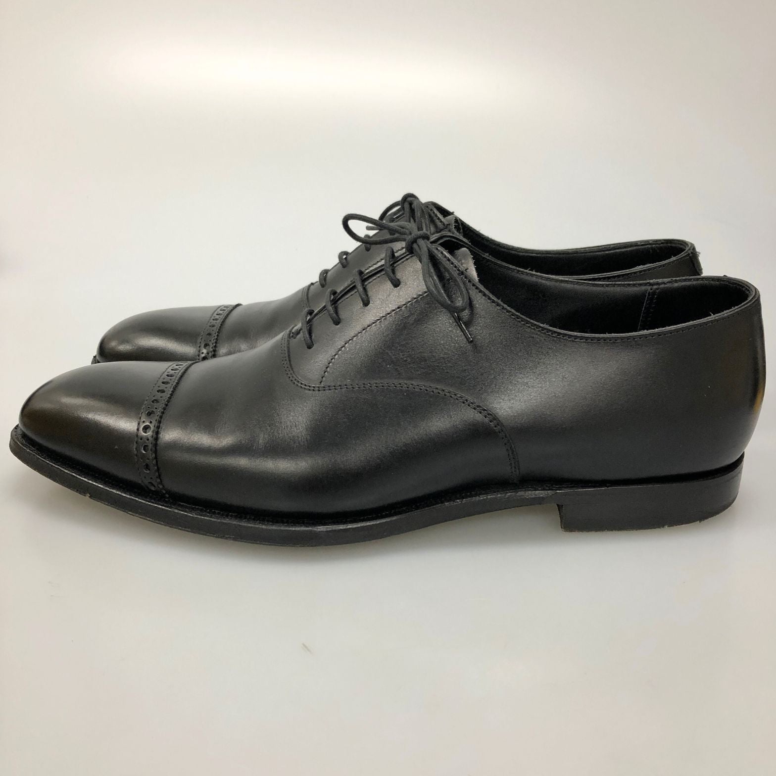 Crockett & Jones 黒ストレートチップ