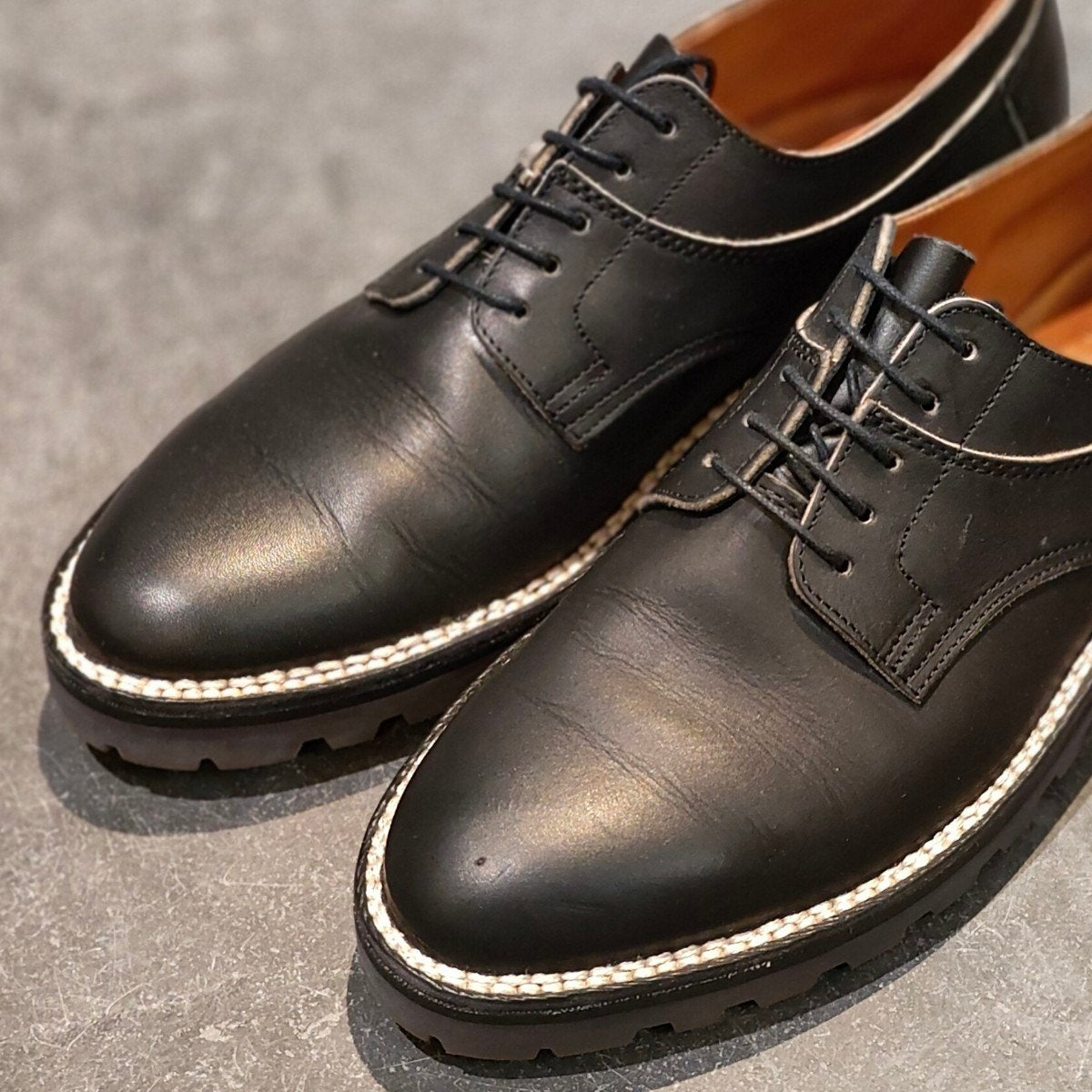 使用数回【BONTEMPS】ボンタン プレーントゥ オイルドカーフレザーブラック サイズ42 参考定価定価￥64,900-