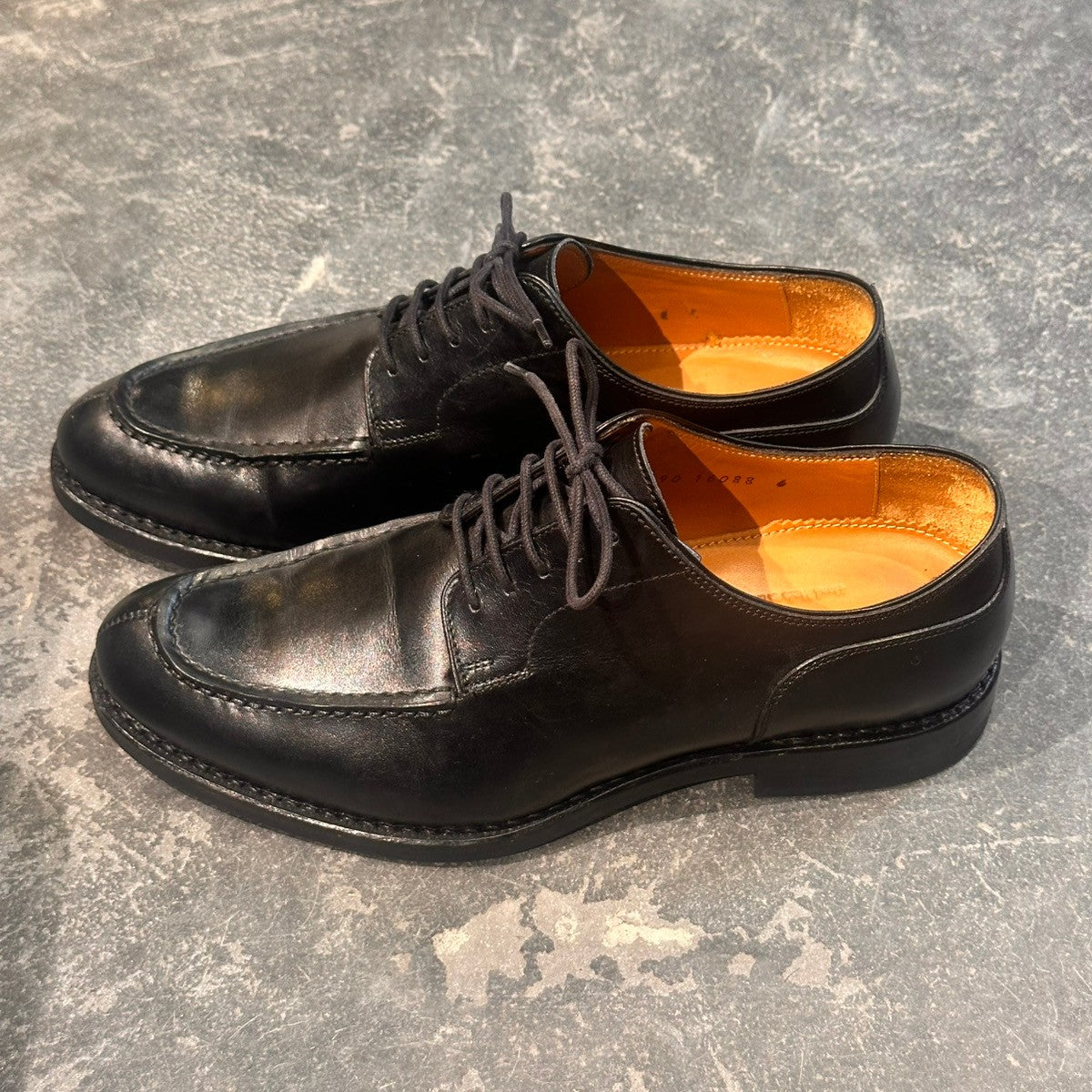 美品【JALAN SRIWIJAYA】ジャランスリワヤ 98490 Uチップ カーフ ブラック サイズUK6
