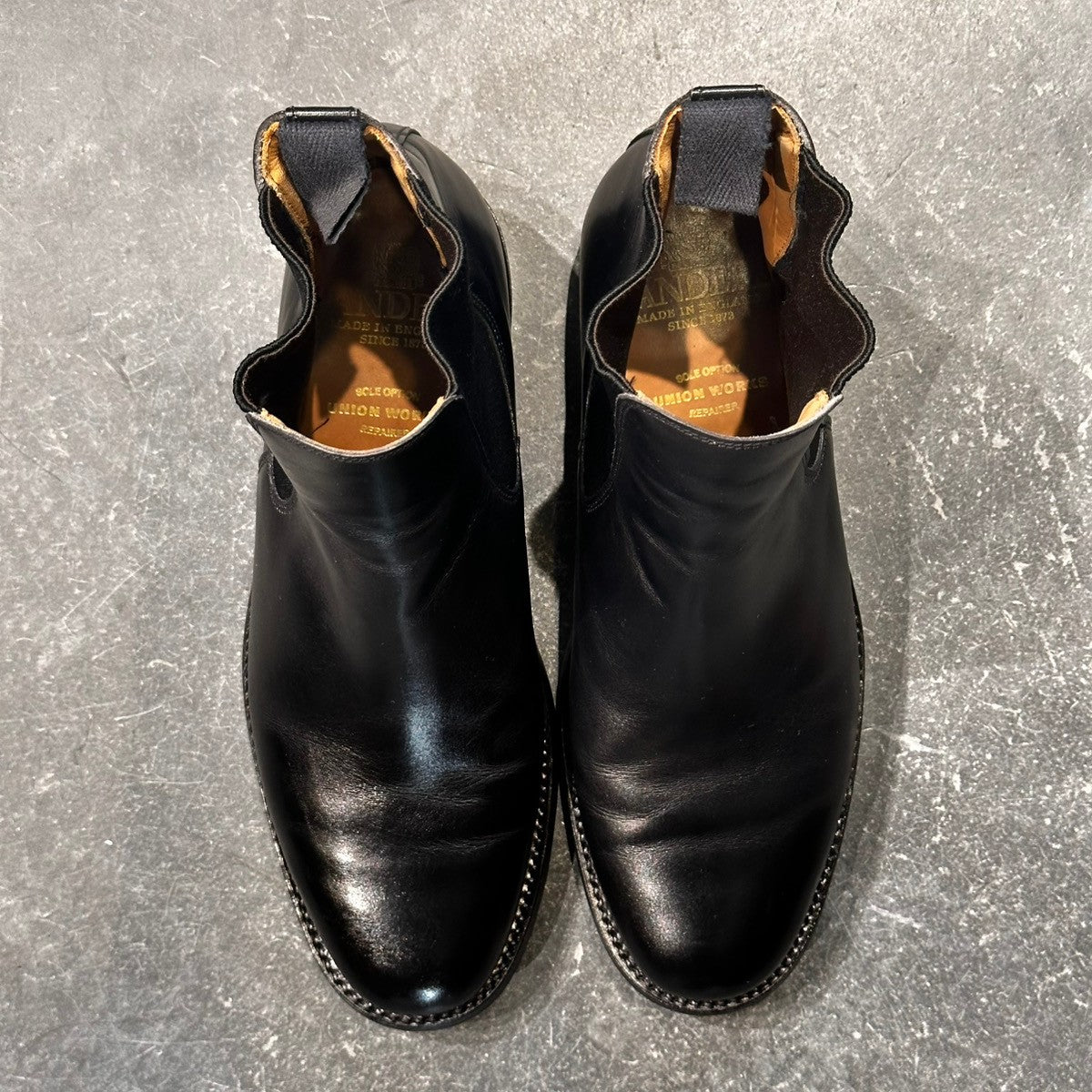 美品【SANDERS】サンダース チェルシーブーツ 2443B カーフ ブラック サイズUK7