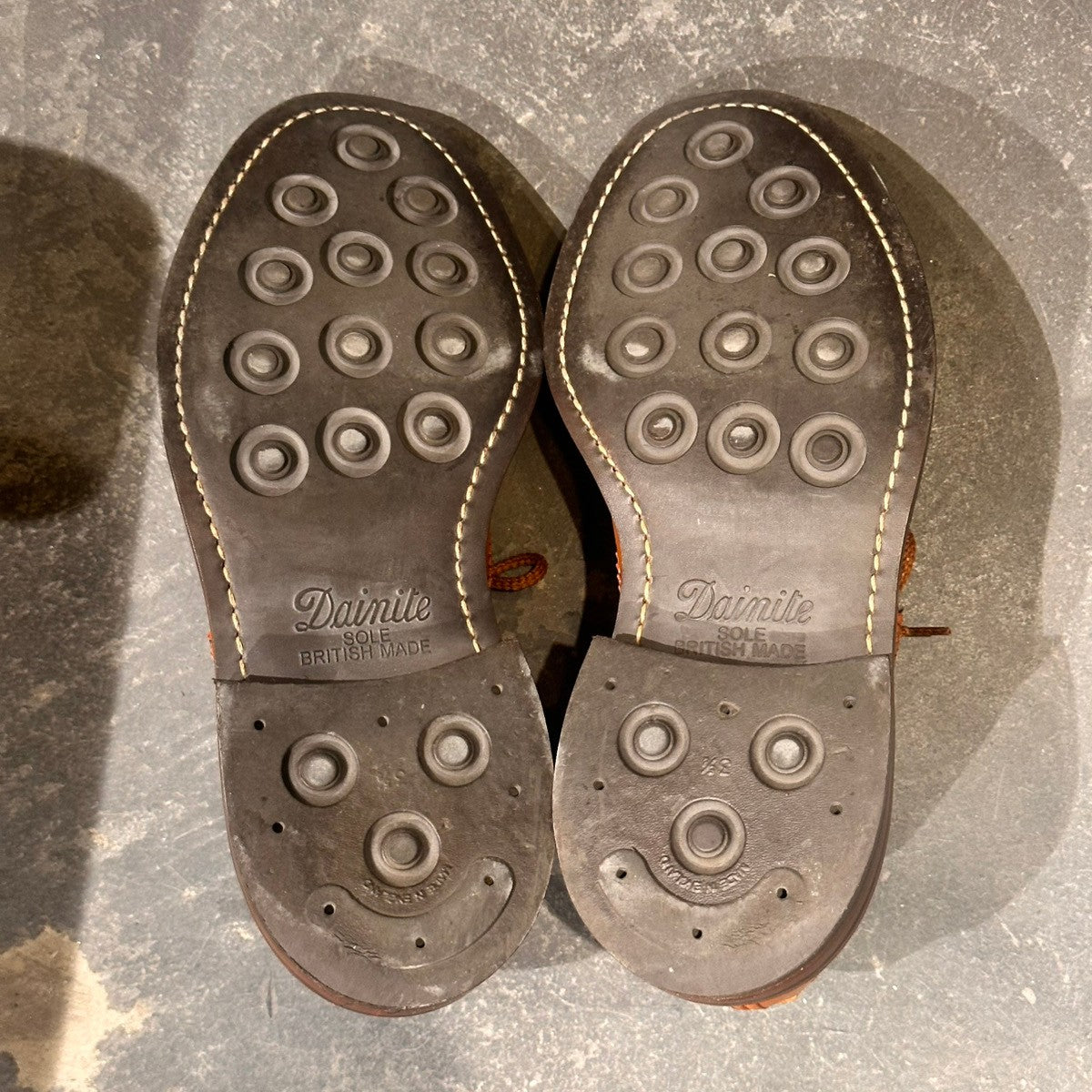 【Tricker’s】トリッカーズ バートン ウイングチップ カーフ エイコンアンティーク サイズUK6.5