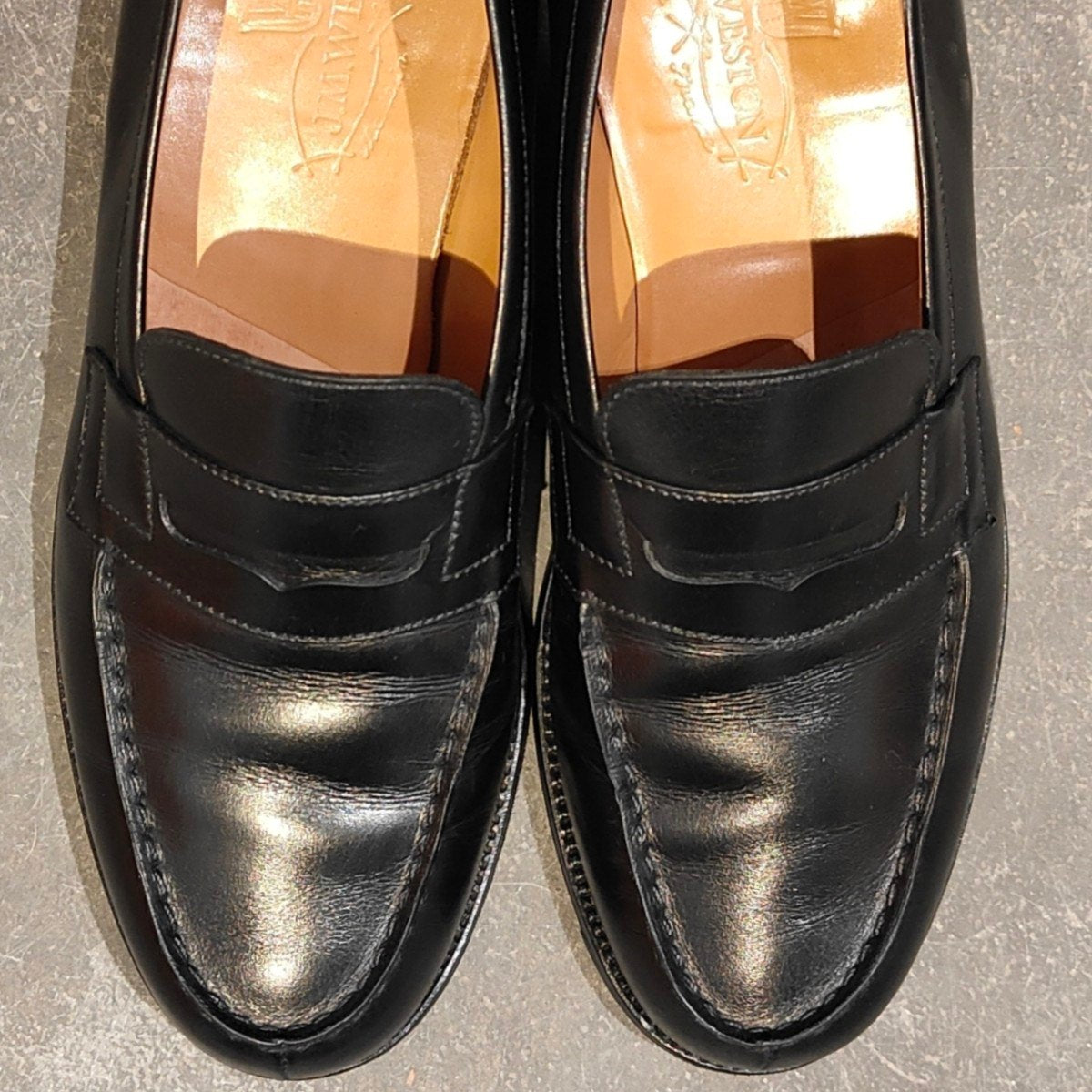 美品 【J.M.WESTON】ジェイエムウエストン 180 シグニチャーローファー ボックスカーフ ブラック サイズ UK6C 41ラスト 参考定価￥156,200-