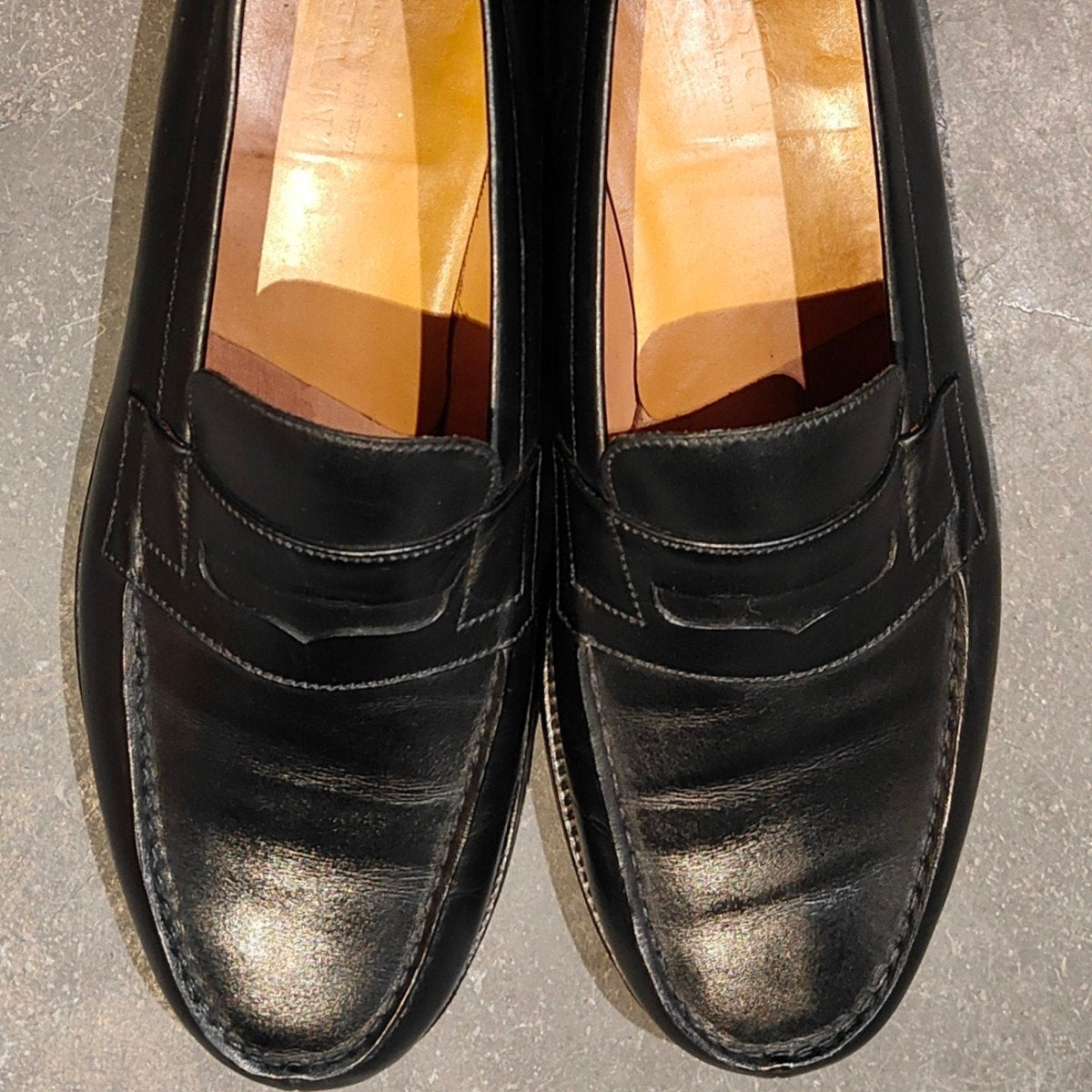 極美品 【J.M.WESTON】ジェイエムウエストン 180 シグニチャーローファー ボックスカーフ ブラック サイズ UK7.5D 41ラスト 参考定価￥156,200-