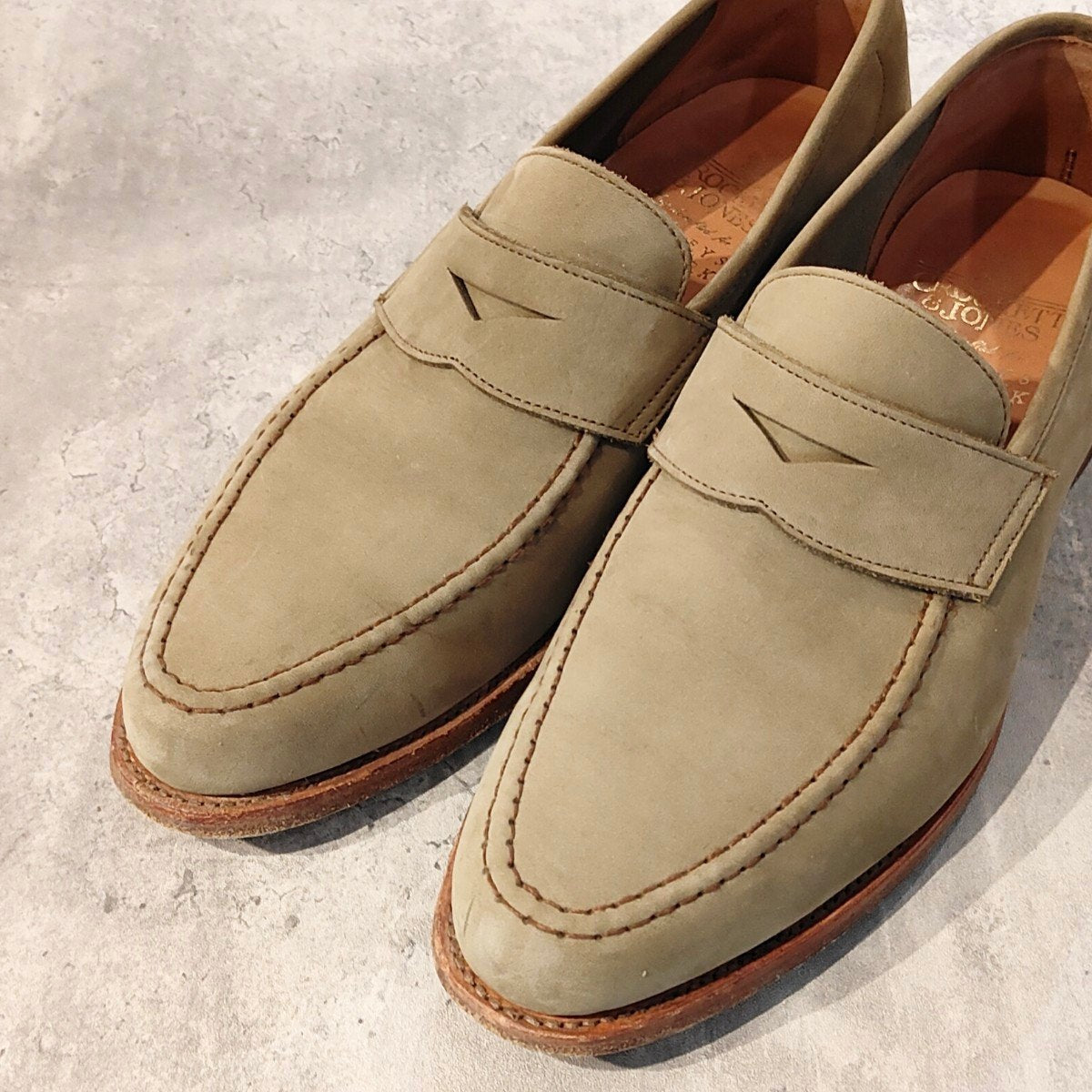 極美品【CROCKETT&JONES】クロケット＆ジョーンズ バーニーズニューヨーク別注 SELHURST アンラインド ローファー ヌバック グレー  サイズUK7E 366ラスト