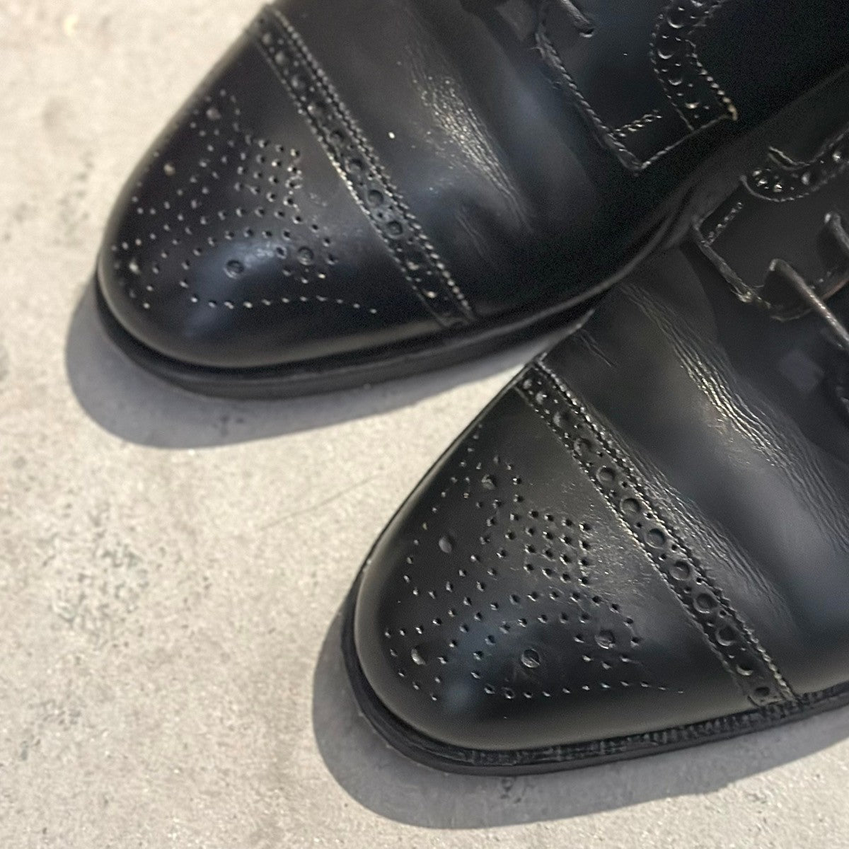 美品【Lloyd Footwear】ロイドフットウェア  セミブローグ BATTERSEA カーフ ブラック サイズ7.5