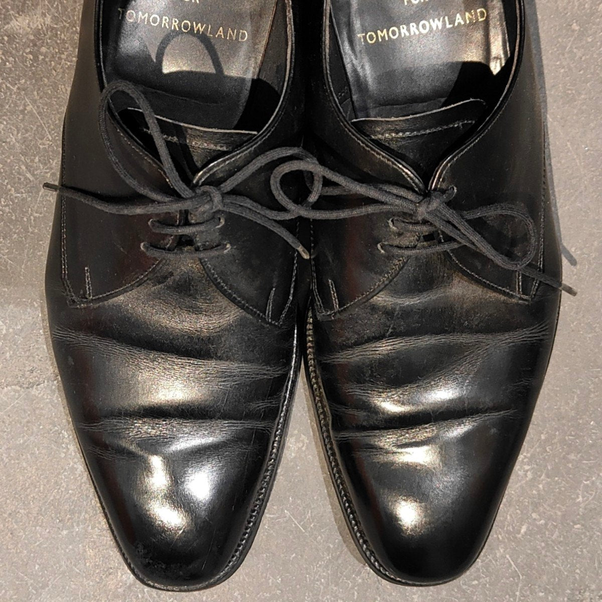 【JOSEPH CHEANEY】ジョセフチーニー トゥモローランド別注 Vフロント カーフ ブラック サイズUK6
