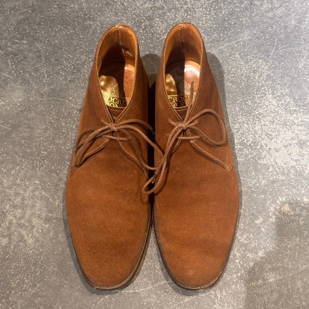 美品【CROCKETT&JONES】クロケット&ジョーンズ チャートシー チャッカブーツ スエード ブラウン サイズUK5.5E 224ラスト