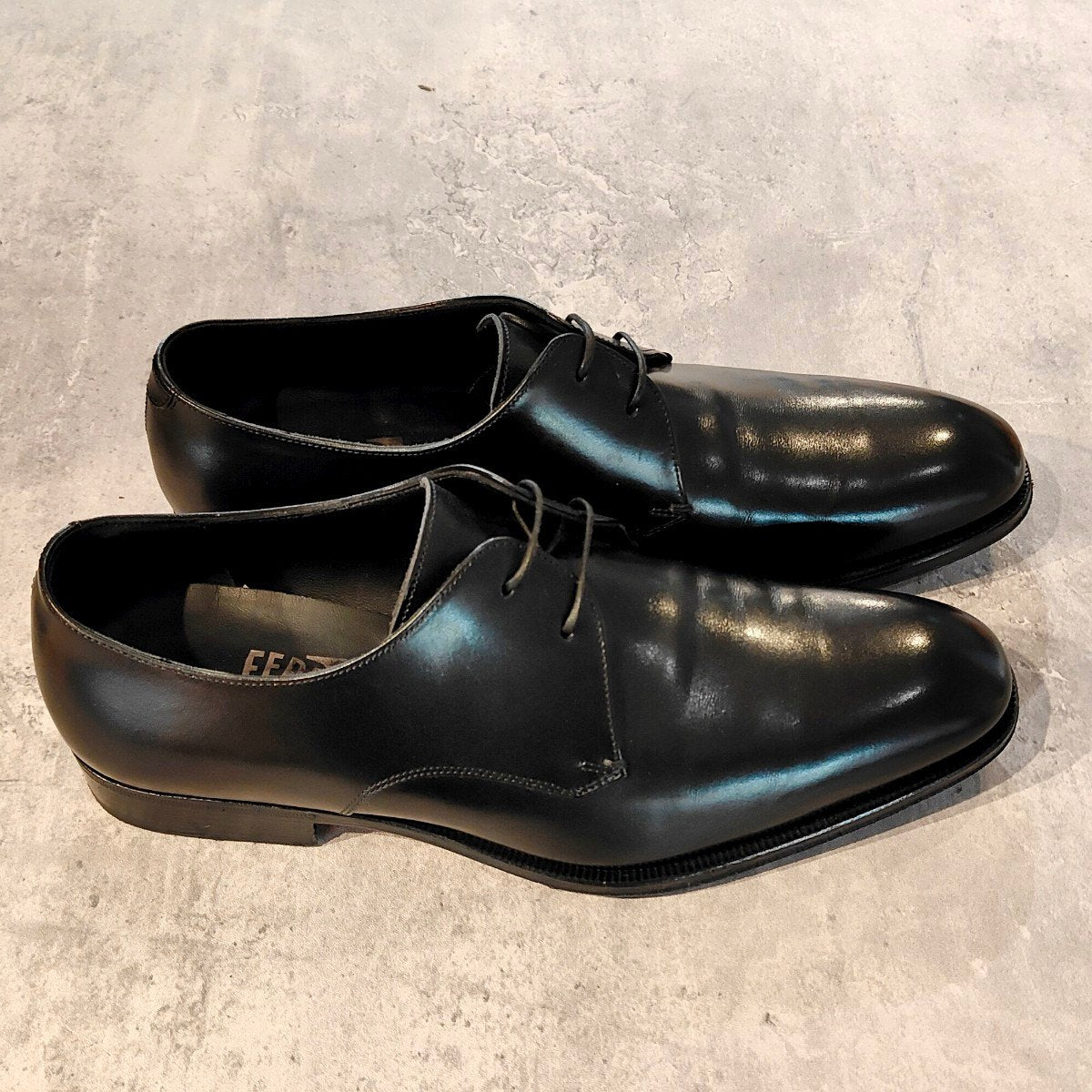 極美品【Salvatore Ferragamo】サルヴァトーレフェラガモ 48022 プレーントゥ カーフ ブラック サイズUK6.5EE