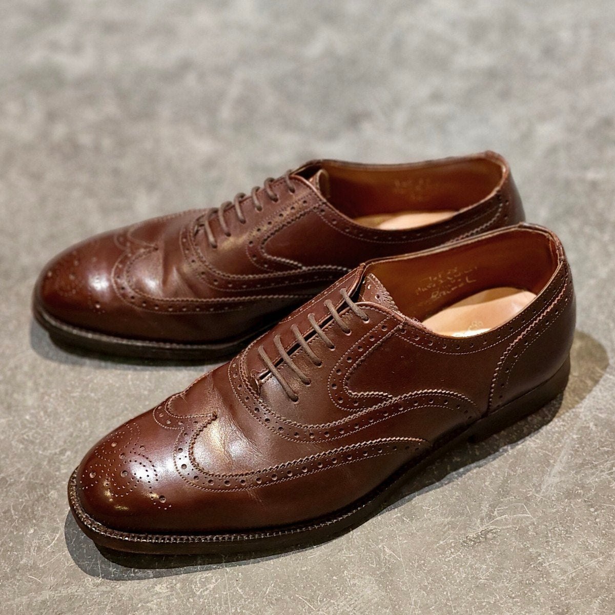 church's チャーチ 革靴 HONGKONG 25cm 靴底補修済み church's チャーチ 革靴 HONGKONG 25cm 靴底補修済み