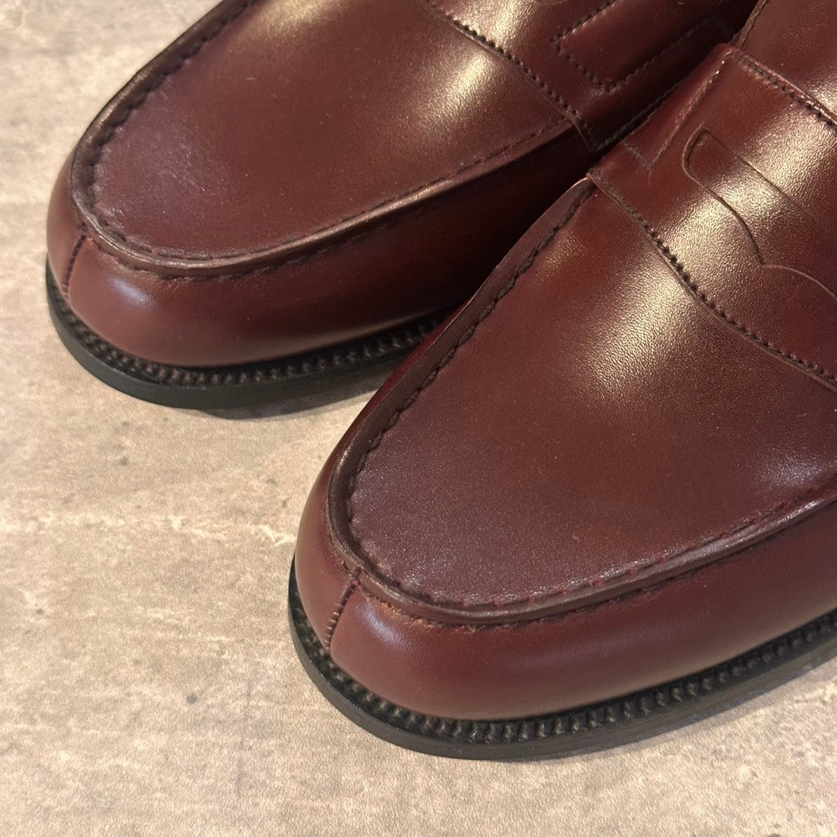 試着程度極美品【J.M.WESTON】ジェイエムウエストン 180 シグニチャーローファー ボックスカーフ バーガンディ サイズUK5.5C 41ラスト