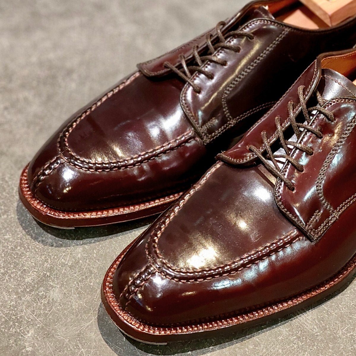 極美品【ALDEN】レザーシューズ D8601 NST Uチップ コードバン ダークバーガンディ サイズUS10D プラザラスト