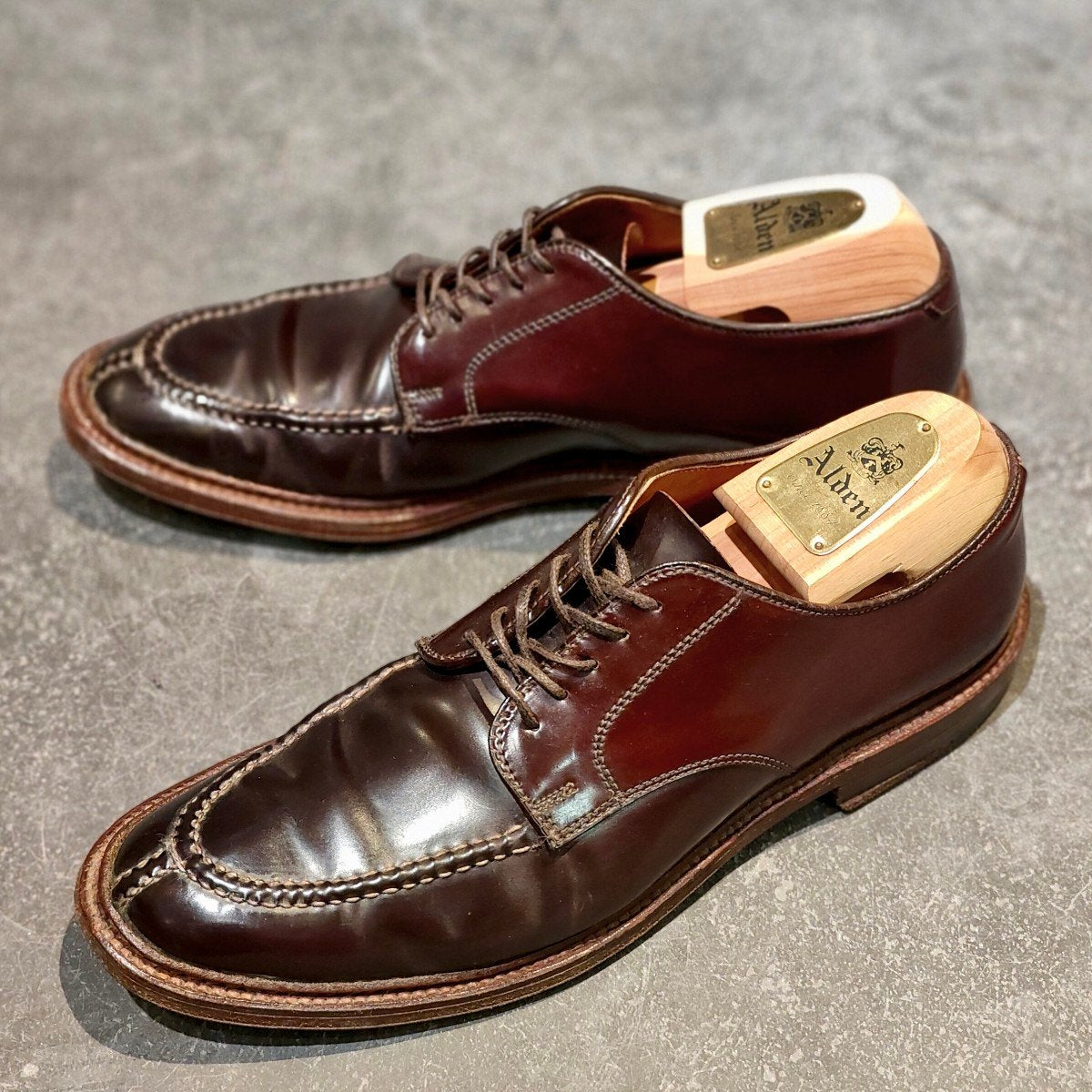 週末限定セール　オールデン　Alden　7h スエード　Vチップ　ブラウン オールデン／ALDEN | LASTLAB 渋谷の革靴専門店