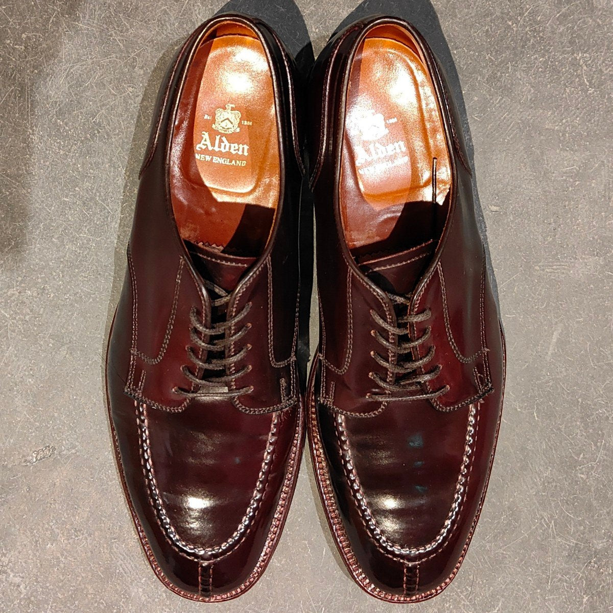 極美品【ALDEN】レザーシューズ D8601 NST Uチップ コードバン ダークバーガンディ サイズUS10D プラザラスト