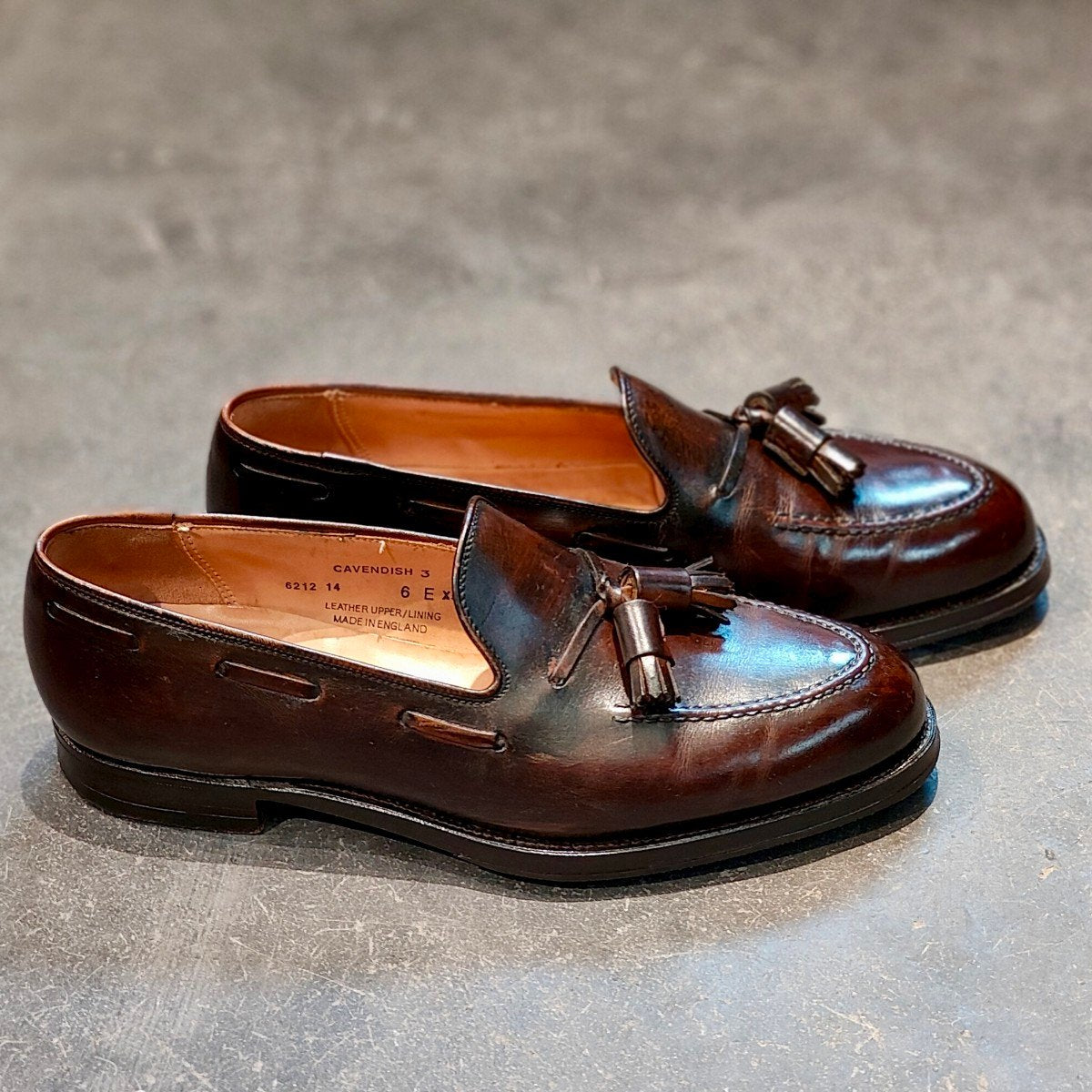 使用数回【CROCKETT&JONES】クロケット&ジョーンズ キャベンディッシュ3 タッセルローファー バーニッシュカーフ ダークブラン サイズUK6E 375ラスト 参考定価￥126,500-