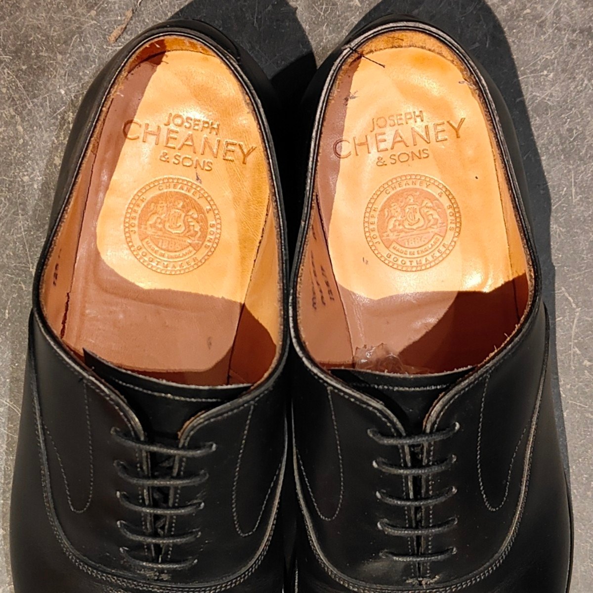【JOSEPH CHEANEY】ジョセフチーニー レザーシューズ アルフレッド ストレートチップ カーフ ブラック サイズUK9F 125ラスト 参考定価￥94,600-