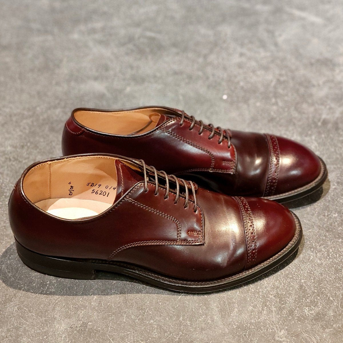 美品【ALDEN】オールデン 56201 パンチドキャップトゥ コードバン ダークバーガンディ サイズ US6D モディファイドラスト