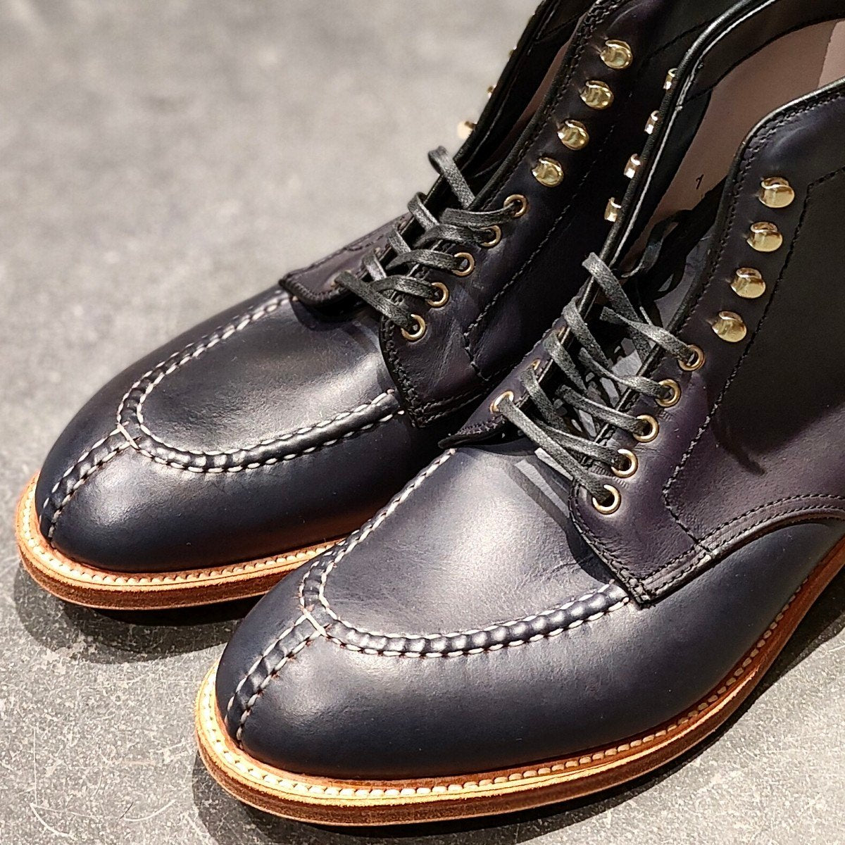 希少 新品未使用 【ALDEN】オールデン バーニーズニューヨークt別注 N3805H NST タンカーブーツ クロムエクセル ネイビー サイズUS7D モディファイドラスト
