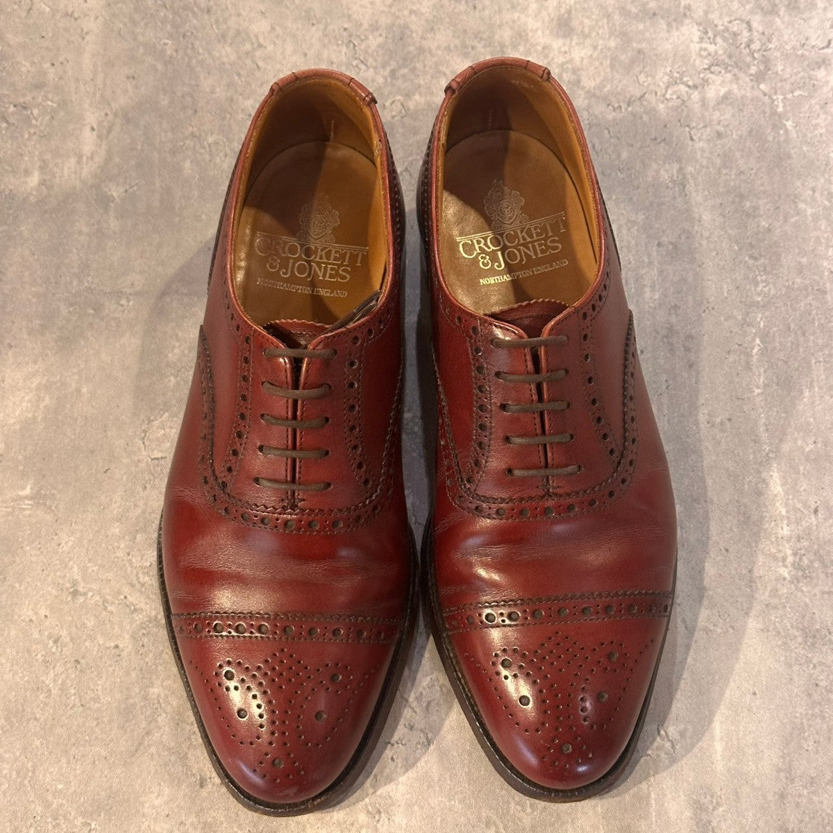 【CROCKETT&JONES】クロケット＆ジョーンズ チェアマン セミブローグ カーフ バーガンディ サイズUK5.5E 236ラスト