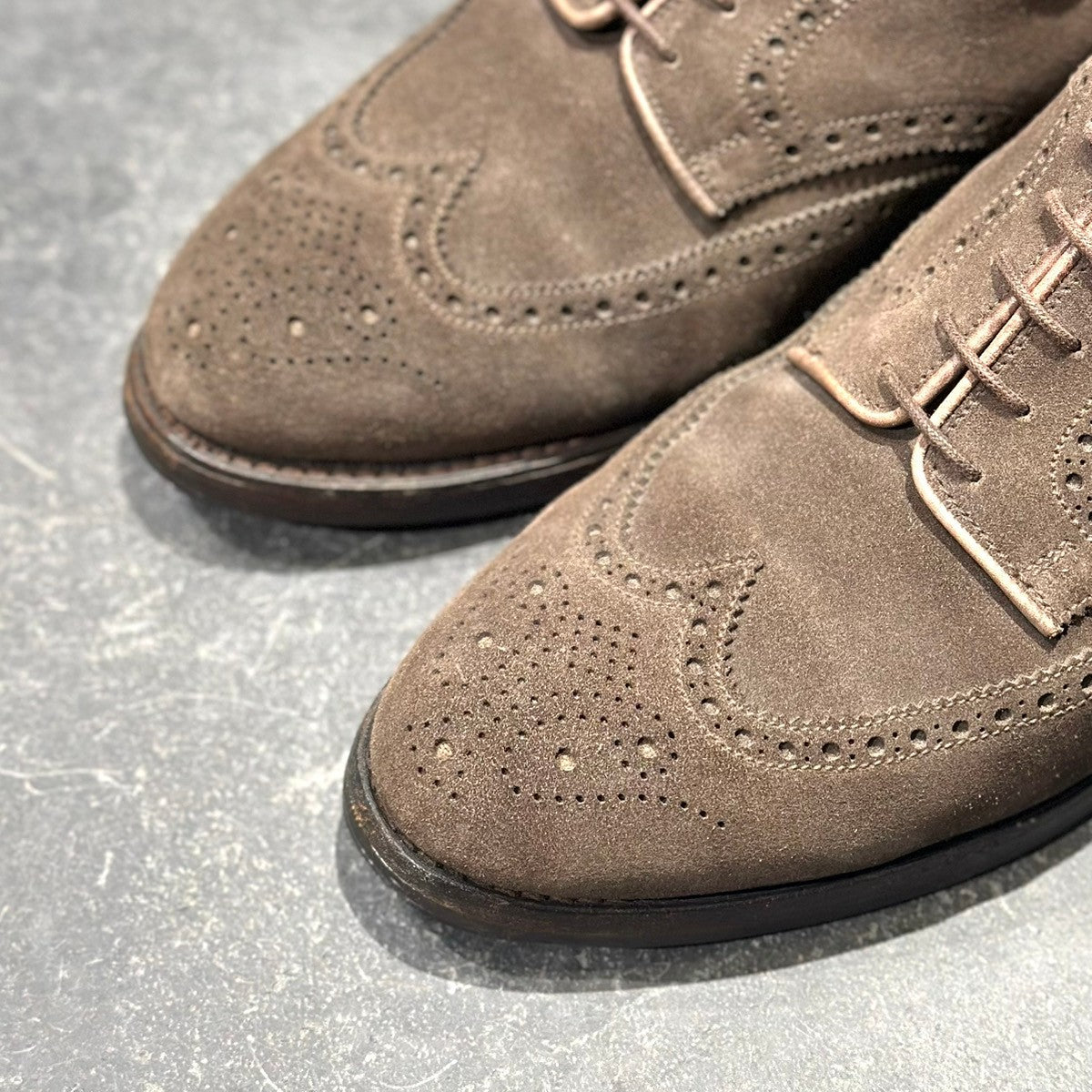 【Crockett & Jones】クロケット&ジョーンズ カーディガン ウイングチップ スエード ブラウン サイズ8E 335ラスト