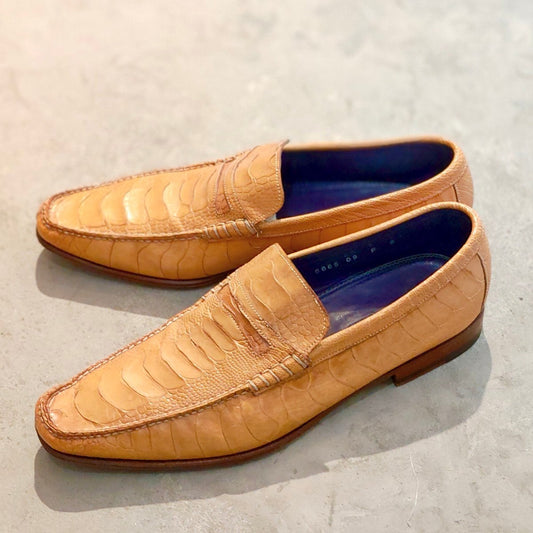 希少 使用数回【Santoni】サントーニ 伊勢丹メンズ別注 ローファー リミテッドエディション オーストレッグレザー ベージュサイズUK6