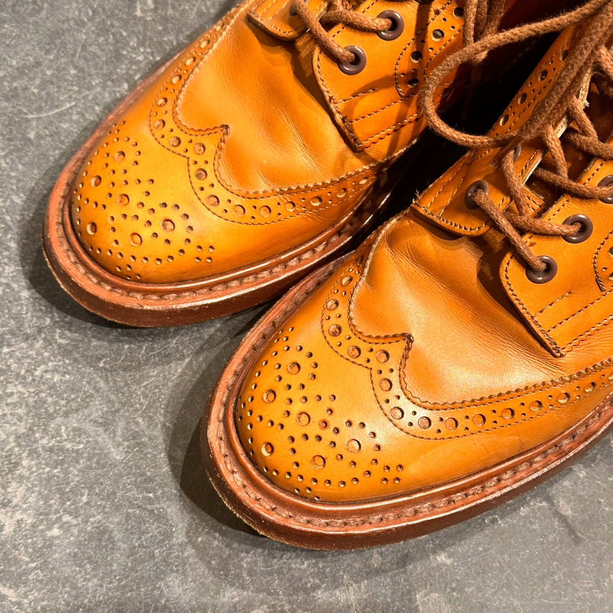Tricker`s】トリッカーズ M2508 カントリーブーツ ウイングチップ
